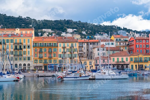 Preview: Nice in France, the harbor