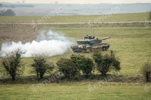 Preview: Challenger commander and gunner directing a main battle tank