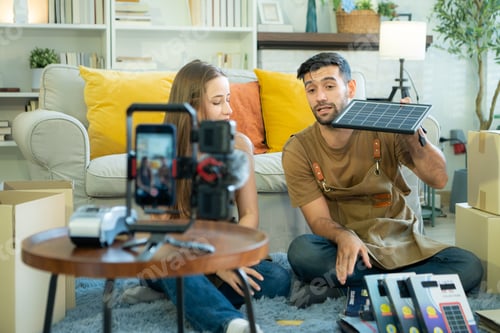 Preview: Young couples and a small firm are selling things online via social media channels.