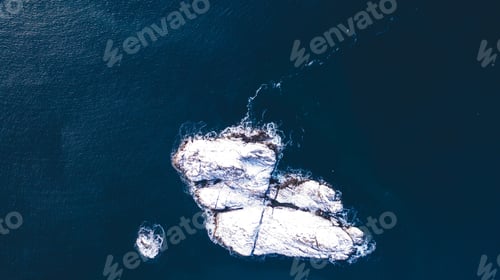 Preview: Lofoten Island surrounds by Nordic sea