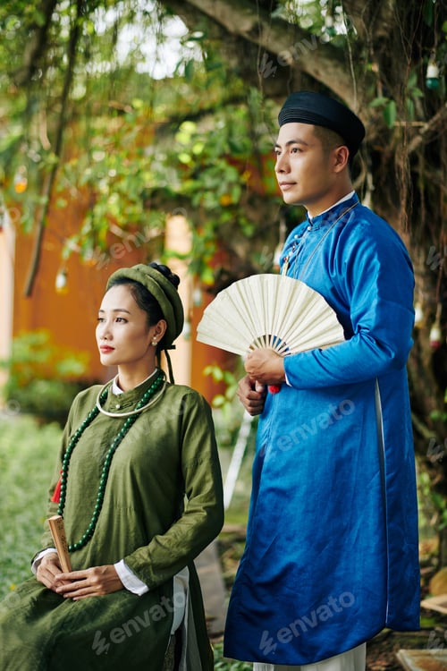 Preview: Asian couple in ao dai dresses