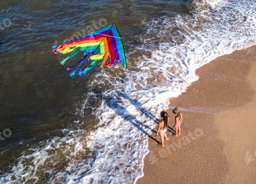 Preview: Kite games with a kite