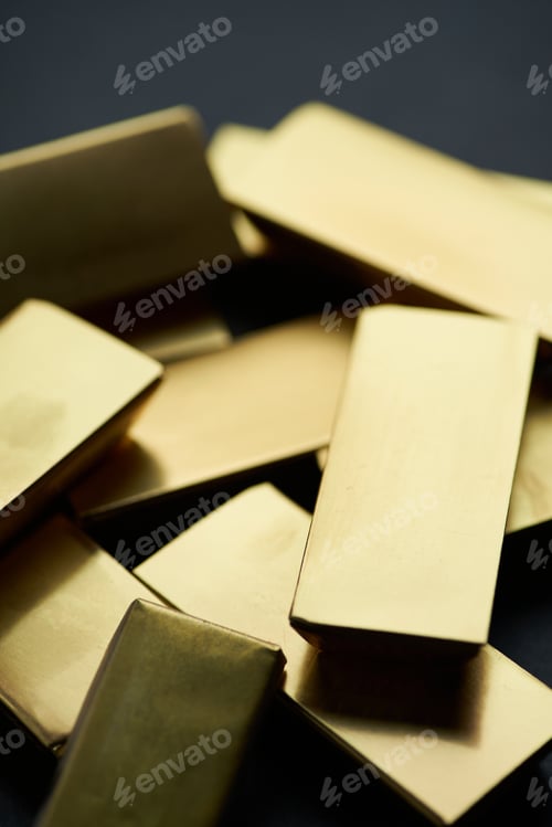 Preview: Close-up view of the golden bricks