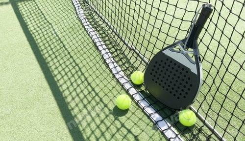Preview: Paddle tennis racket and ball