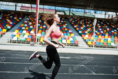 Preview: Fitness sporty girl in sportswear