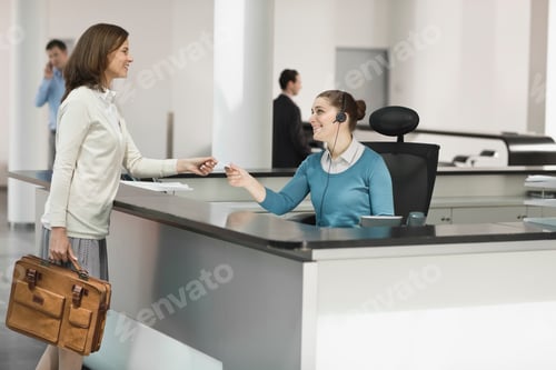 Preview: Receptionist