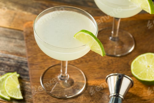 Preview: Refreshing Boozy Rum Daiquri Cocktail