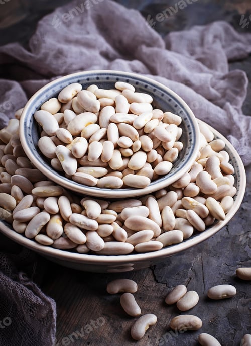 Preview: White beans in bowl