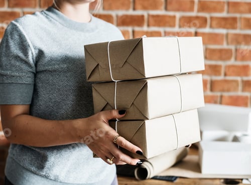 Preview: Woman working at parcel service