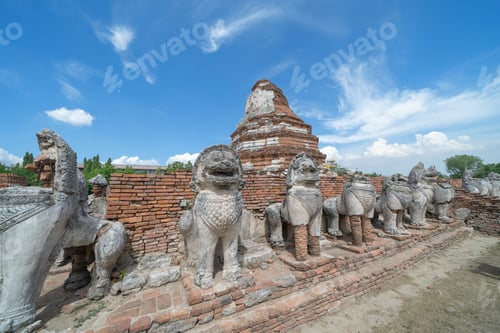 Preview: Old ruins of a ancient temple in Phra Nakhon Si Ayutthaya province, Thailand
