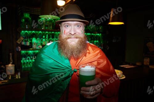 Preview: Bearded man in pub