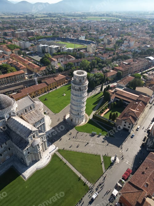 Preview: Aerial view of the Leaning Tower of Pisa and surrounding buildings in Pisa, Italy
