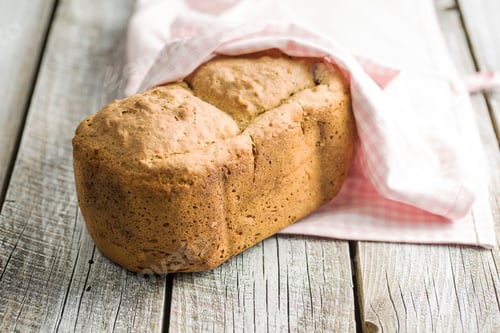 Preview: Homemade wholemeal bread