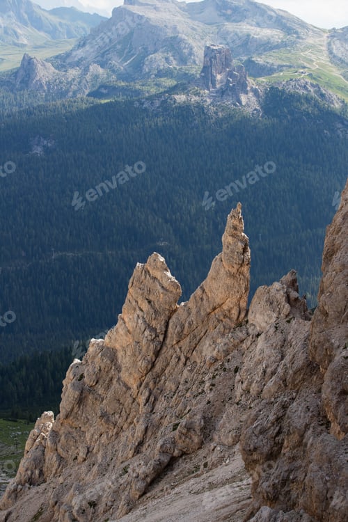 Preview: Tofana peaks wihh Cinque Tori, Dolomites, Italy.