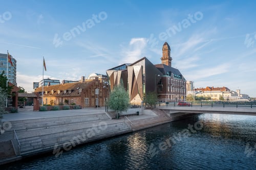 Preview: World Maritime University - Malmo, Sweden