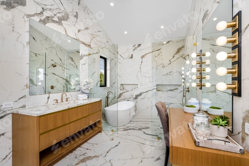 Preview: Modern luxury bathroom with marble walls and elegant fixtures.