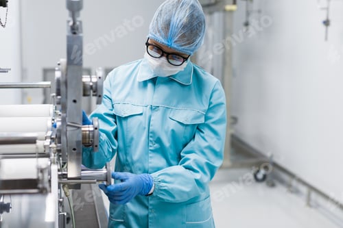 Preview: food technician works in a factory