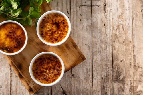 Preview: Homemade creme brulee in bowl