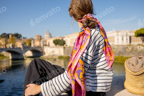 Preview: Woman enjoying beautiful landscape of Rome ciity and Vatican