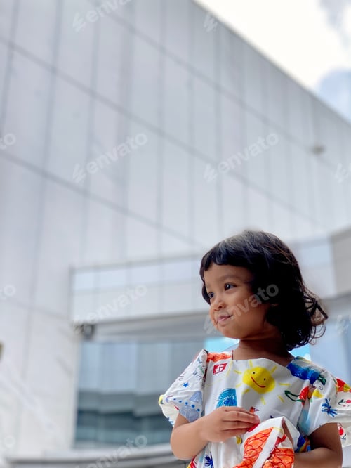 Preview: Portrait kid smiling