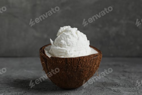Preview: Summer dessert - ice cream, ice cream with coconut