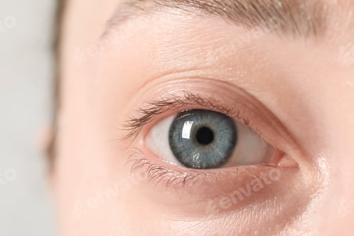Preview: Macro photo of woman with beautiful eyes