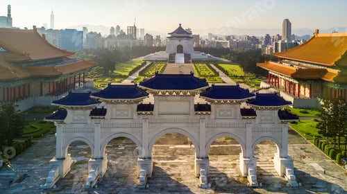 Preview: Aerial view Chiang Kai Shek Memorial Hall and Taipei city skyline and skyscraper background, Taipei.
