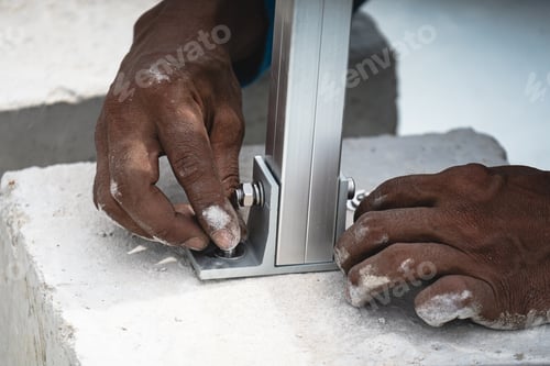 Preview: Assembling the mounting brackets for the rooftop solar cell system