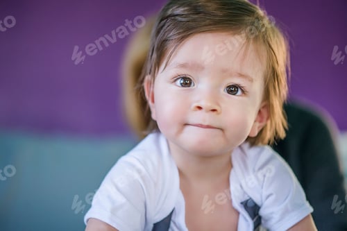 Preview: Portrait of baby boy staring