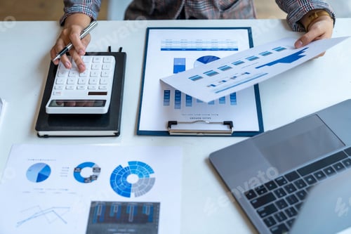 Preview: accountant, Auditor, Finance and Investment, tax calculation and budget, Asian female entrepreneur u