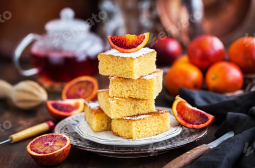 Preview: Homemade gluten-free polenta, almond and blood orange cake