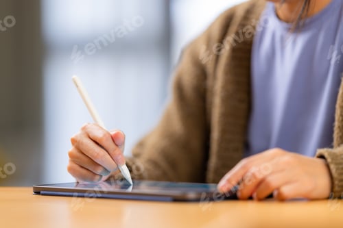 Preview: Designer draw on the digital tablet computer