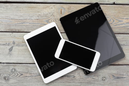 Preview: digital tablet and smartphone on the table