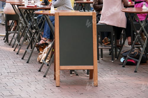 Preview: blank blackboard advertising sign or customer stopper