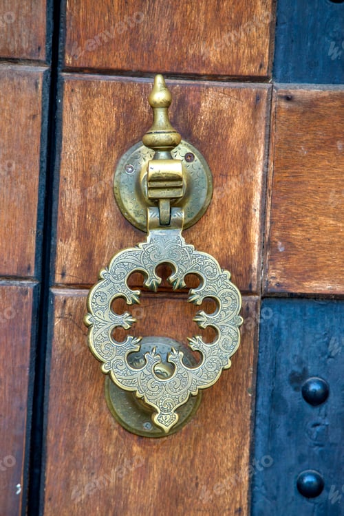 Preview: Knob door