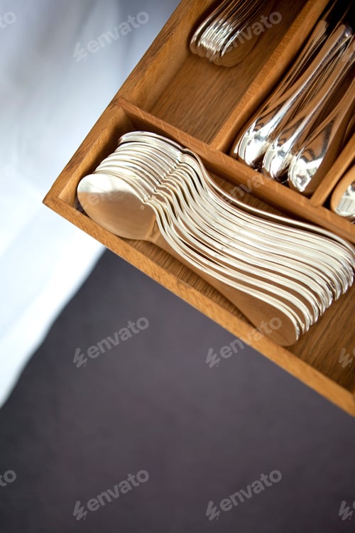 Preview: Saucer spoons in a drawer
