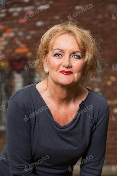 Preview: Middle Aged Good Looking Woman. Urban Fashion.