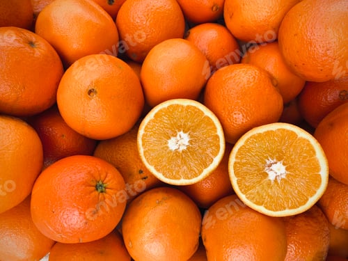 Preview: close-up of oranges seen from above