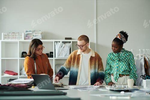 Preview: Tailors choosing textile for new attire