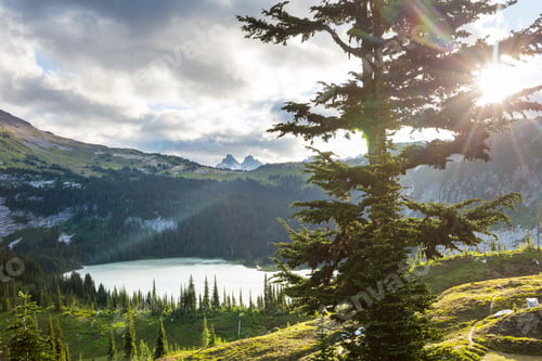 Preview: Mountains lake