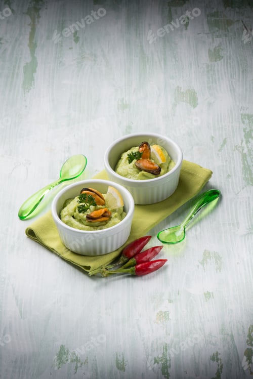 Preview: avocado cream with mussel appetizer