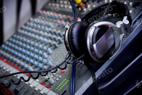 Preview: Sound Mixer with Headphones for Studio Audio