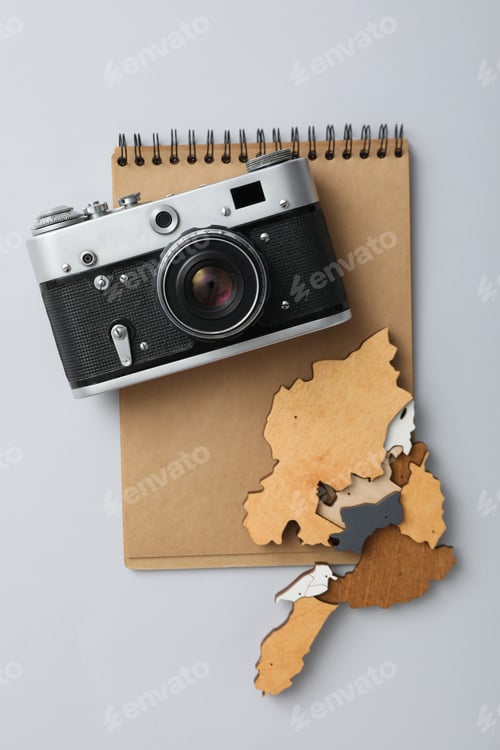 Preview: Retro camera, photo shooting on retro camera