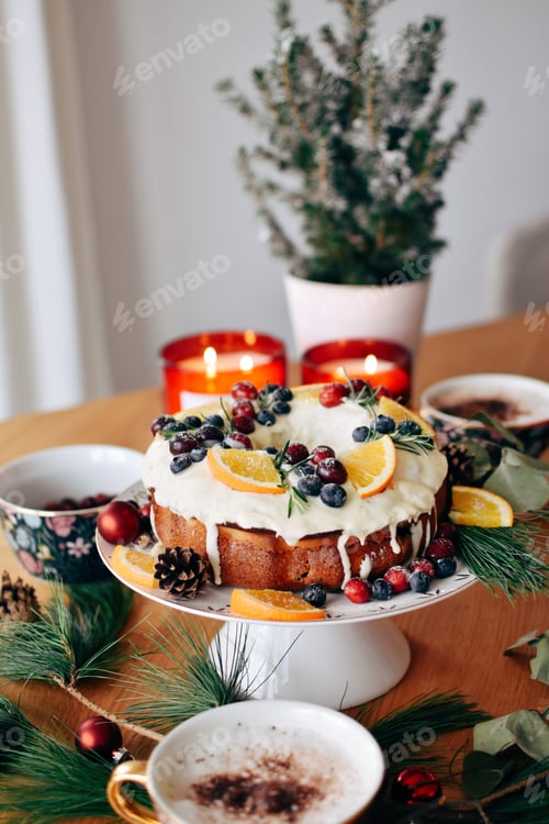 Preview: Christmas cake with fresh fruits