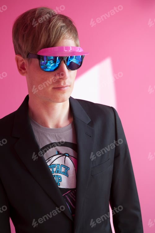 Preview: Man with pink shades