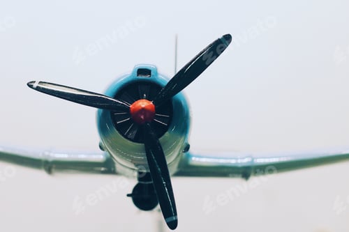 Preview: Aircraft and machine