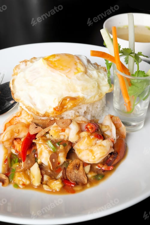 Preview: Shrimp Fried With Rice, Garlic, Chili And Fried Egg.