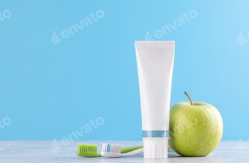 Preview: Toothpaste and toothbrushes