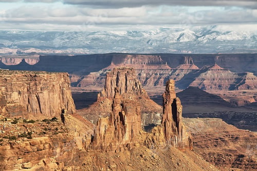 Preview: View from Mesa Arch in Canyonlands National Park