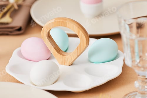 Preview: Easter Eggs on Decorative Plate